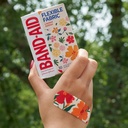 band-aid-brand-flexible-fabric-adhesive--5.jpg