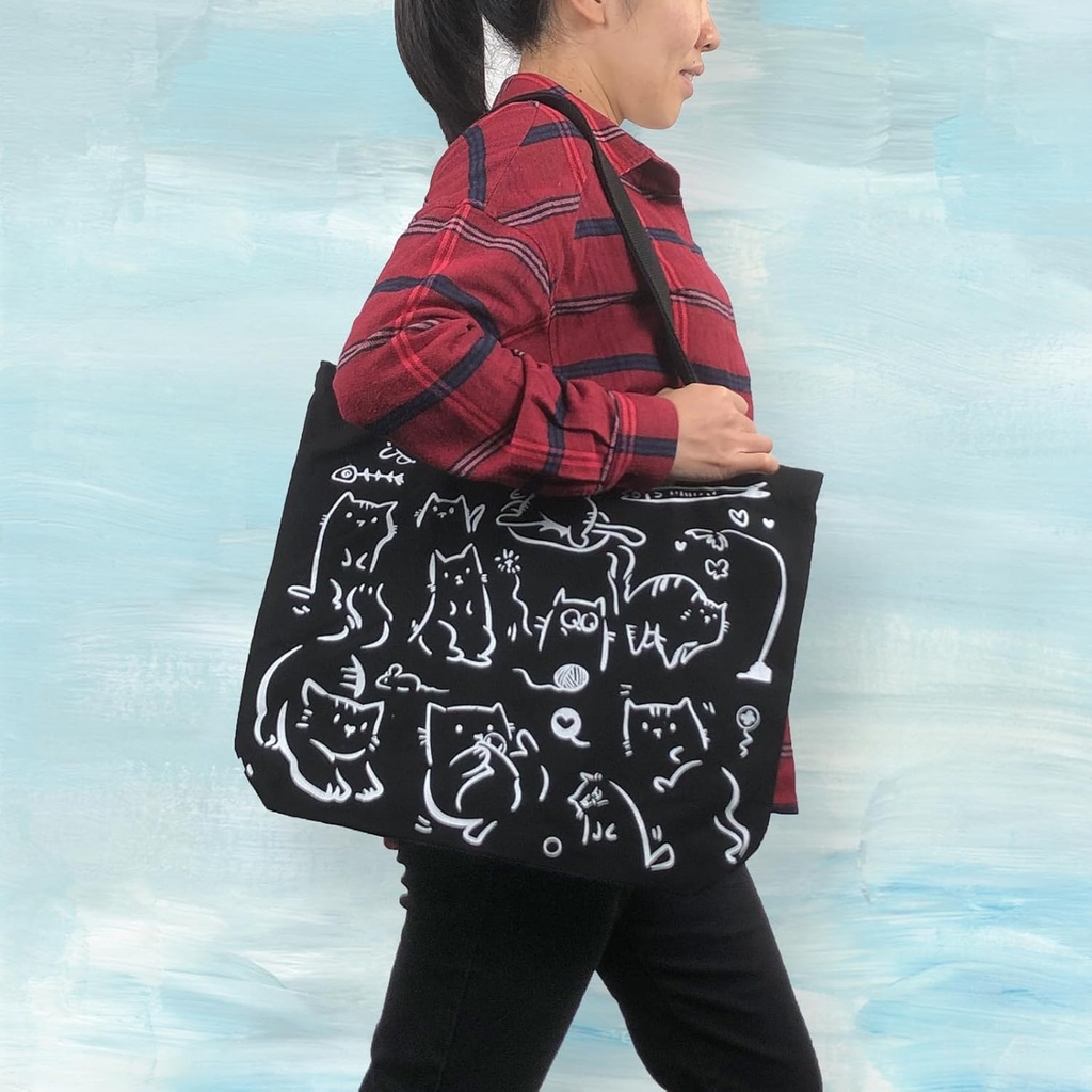 cute-cat-canvas-tote-bag-with-zip-and-po-2.jpg