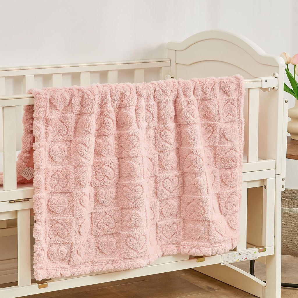 yurhap-fleece-baby-blanket-heart-checker-2.jpg