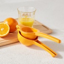 sur-la-table-handheld-orange-juicer-3.jpg