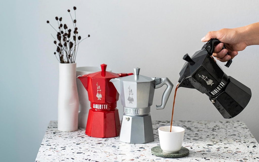 bialetti-mocha-exclusive-italian-red-for-4.jpg