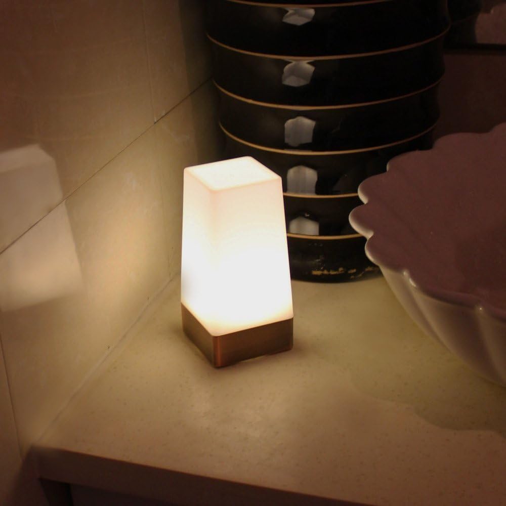zeefo-motion-sensor-led-night-light-3-mo-4.jpg