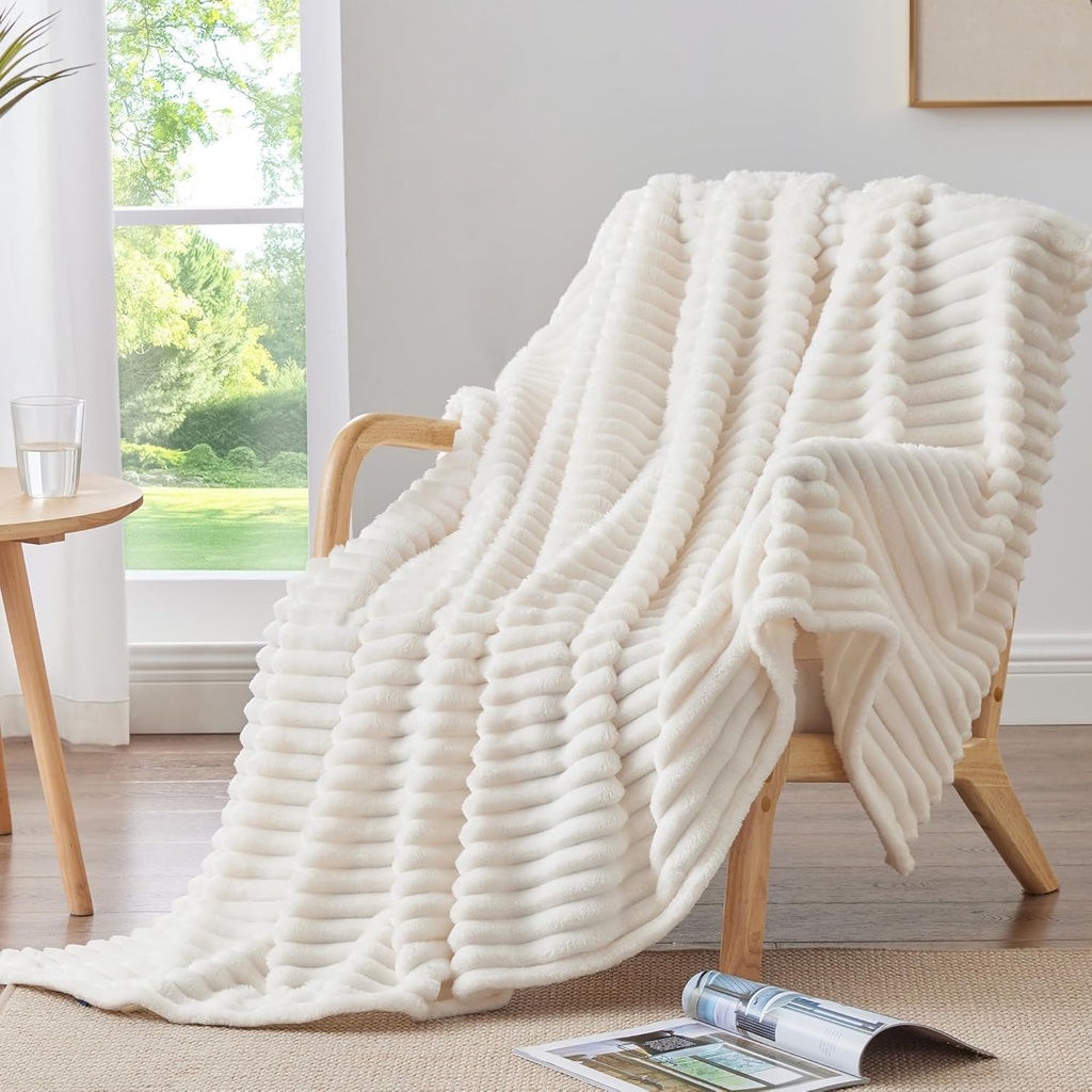 bedelite-fleece-throw-blanket-for-couch--2.jpg