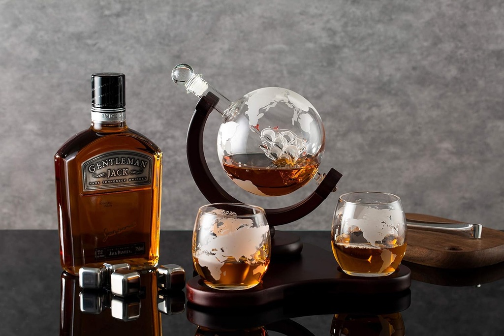 whiskey-globe-decanter-set-with-2-glasse-4.jpg