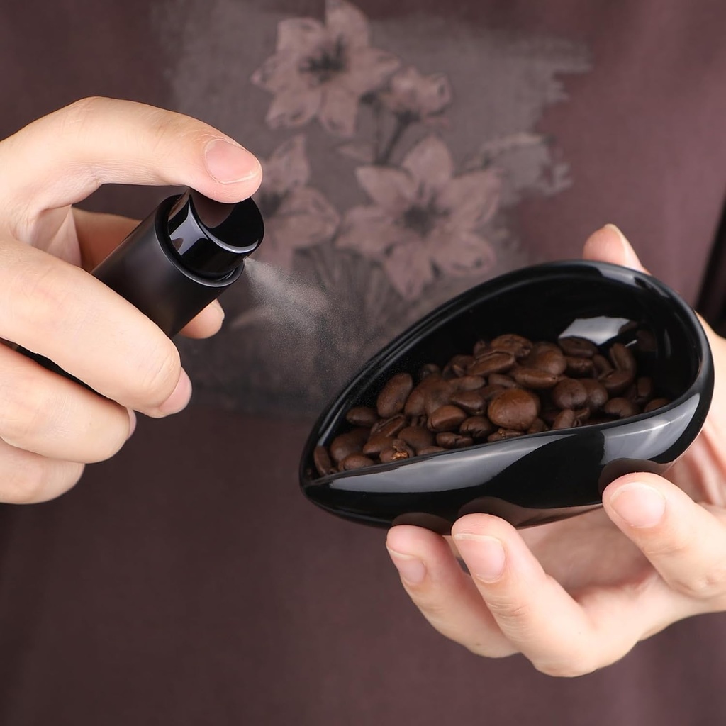 coffee-bean-dosing-cup-and-spray-bottle--3.jpg