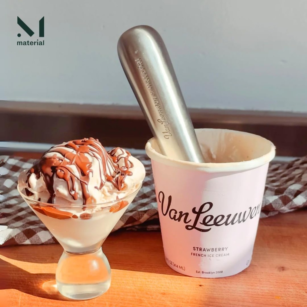 the-van-leeuwen-dream-ice-cream-scoop-6.jpg
