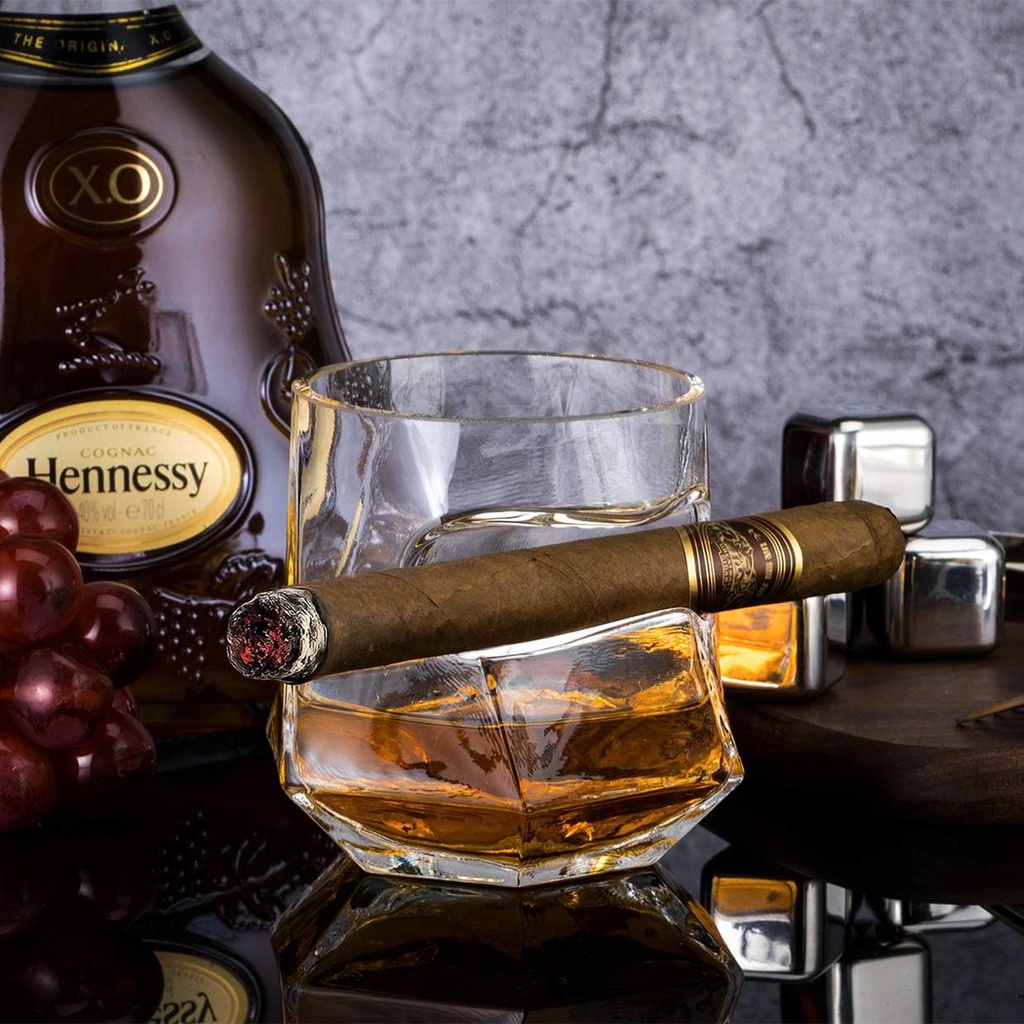 youyah-cigar-whiskey-glasses-with-cigar--5.jpg