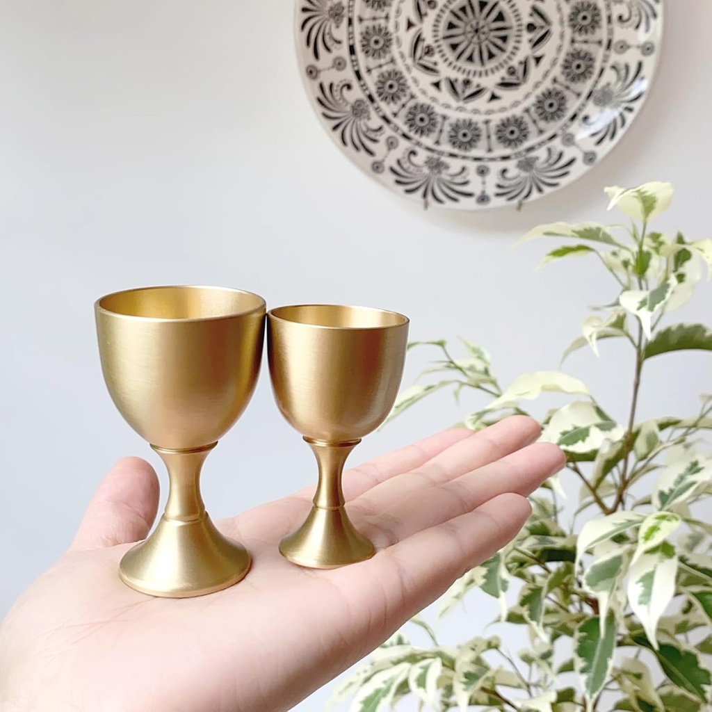4-pcs-brass-goblets-2-small-2-mini-gold--2.jpg