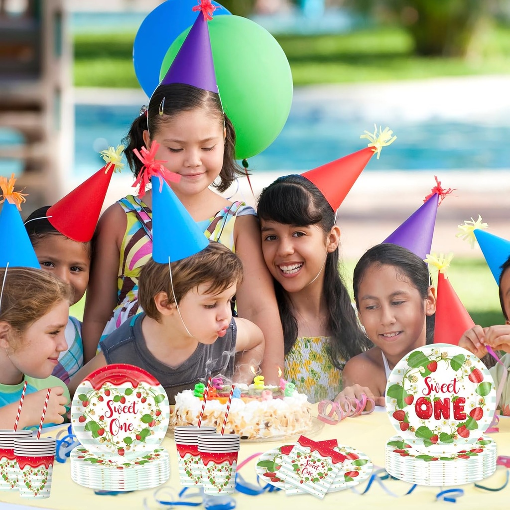 50pcs-strawberry-theme-birthday-party-ta-5.jpg