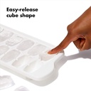 oxo-good-grips-ice-cube-tray---2-pack-wh-5.jpg
