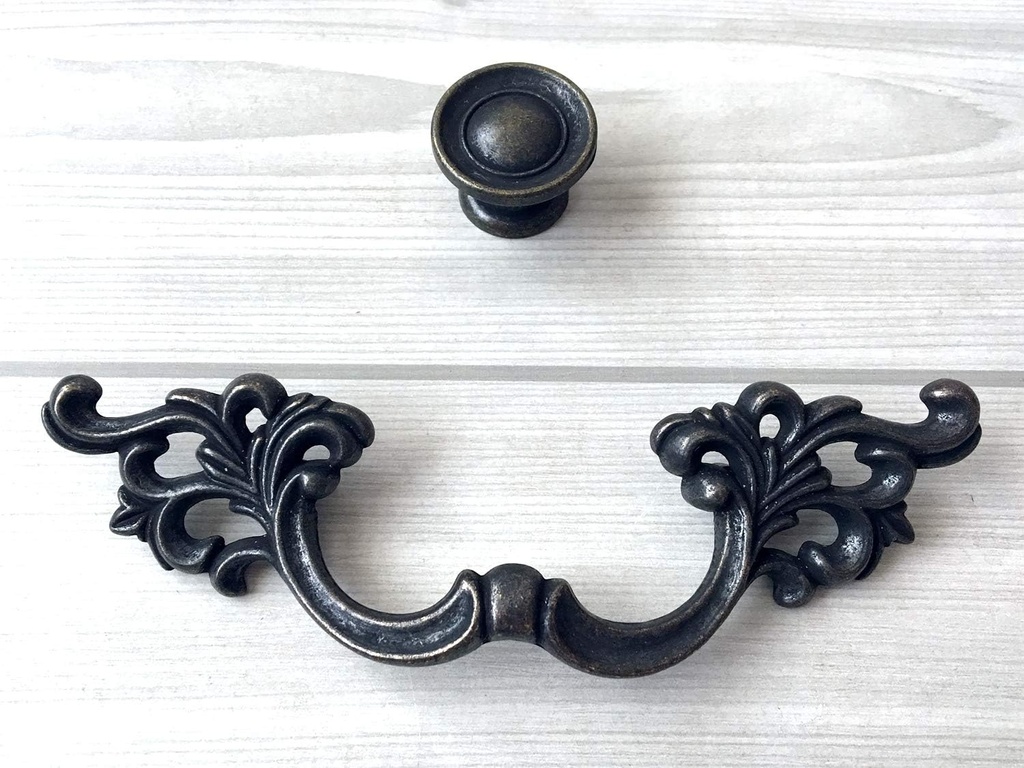 2-34-c-c-vintage-look-drawer-pull-dark-a-6.jpg