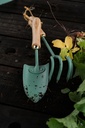 barebones-spade-hand-trowel---gardening--5.jpg