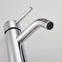 polished-chrome-bathroom-faucet-1-hole-w-4.jpg