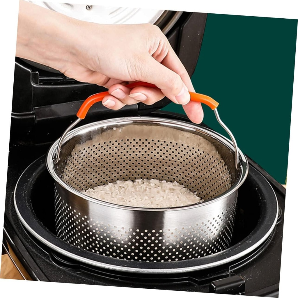 stainless-steel-steamer-basket-with-hand-3.jpg