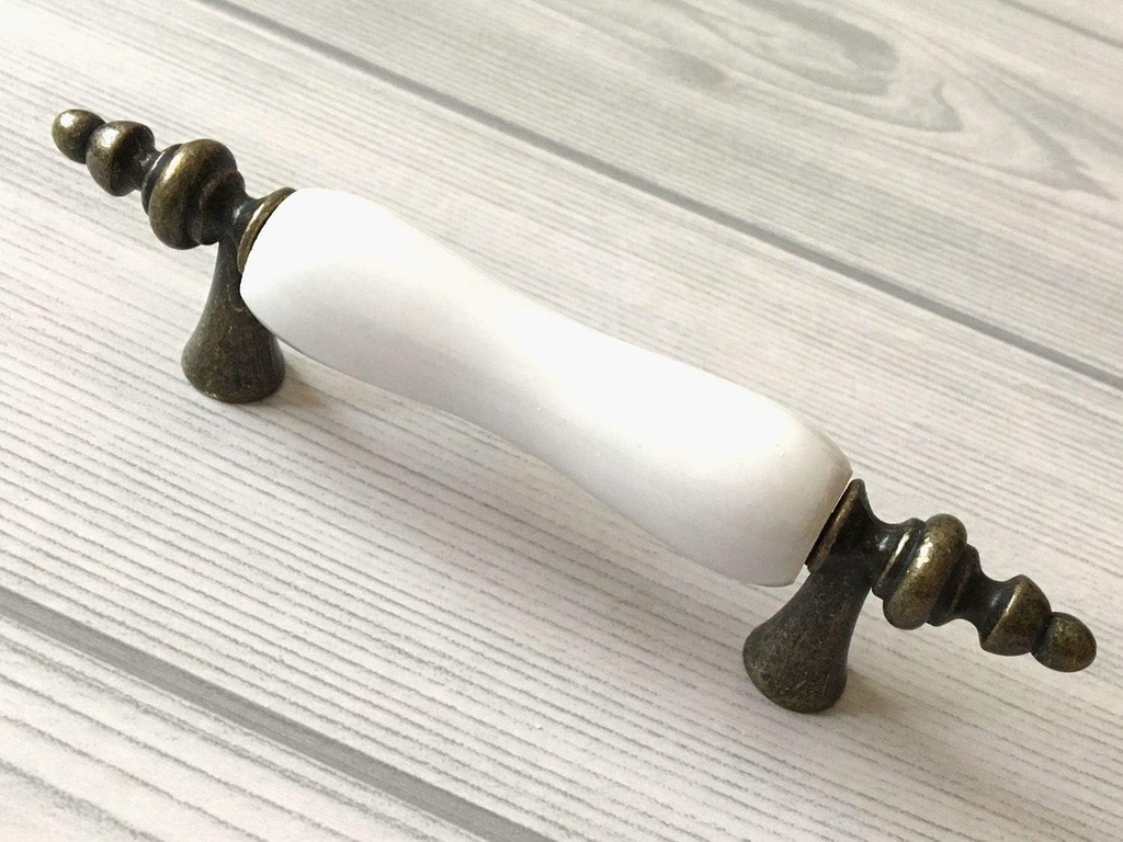 3-c-c-cabinet-pull-handle-white-dresser--2.jpg