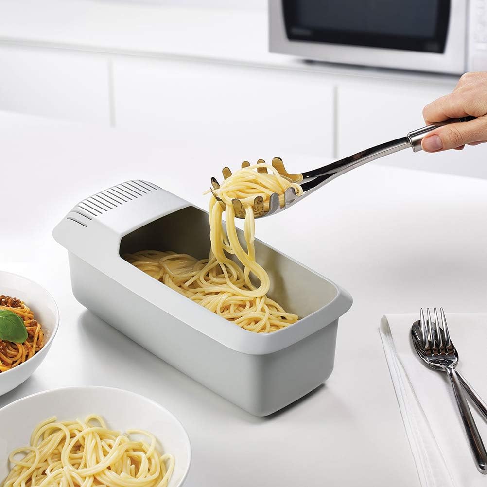 microwave-pasta-cooker-with-strainer-lid-5.jpg
