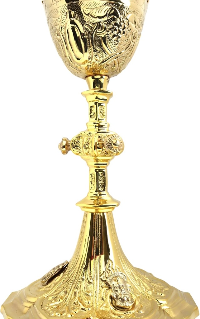 needzo-embossed-brass-chalice-and-paten--3.jpg