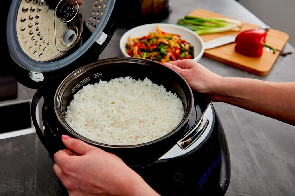 yum-asia-sakura-rice-cooker-with-ceramic-4.jpg