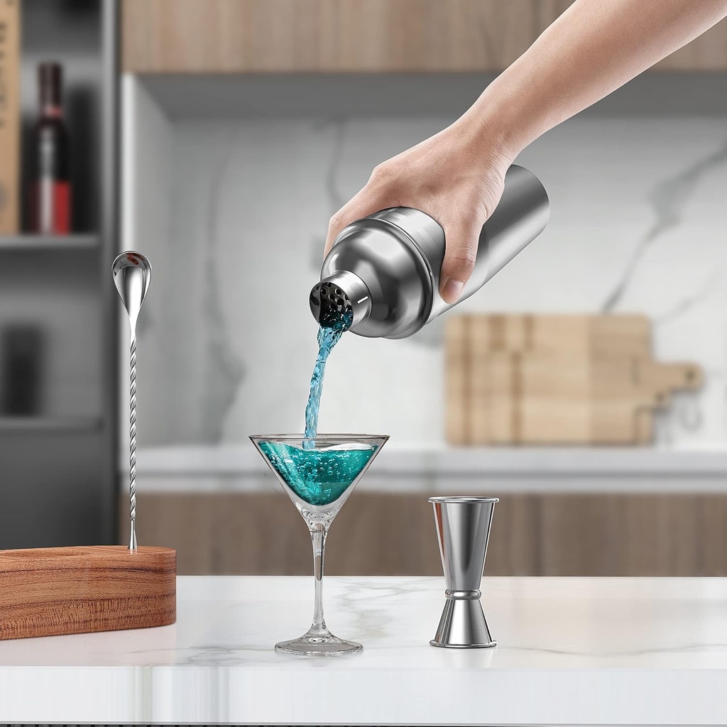 cocktail-shaker-set24-oz-martini-shakerb-4.jpg