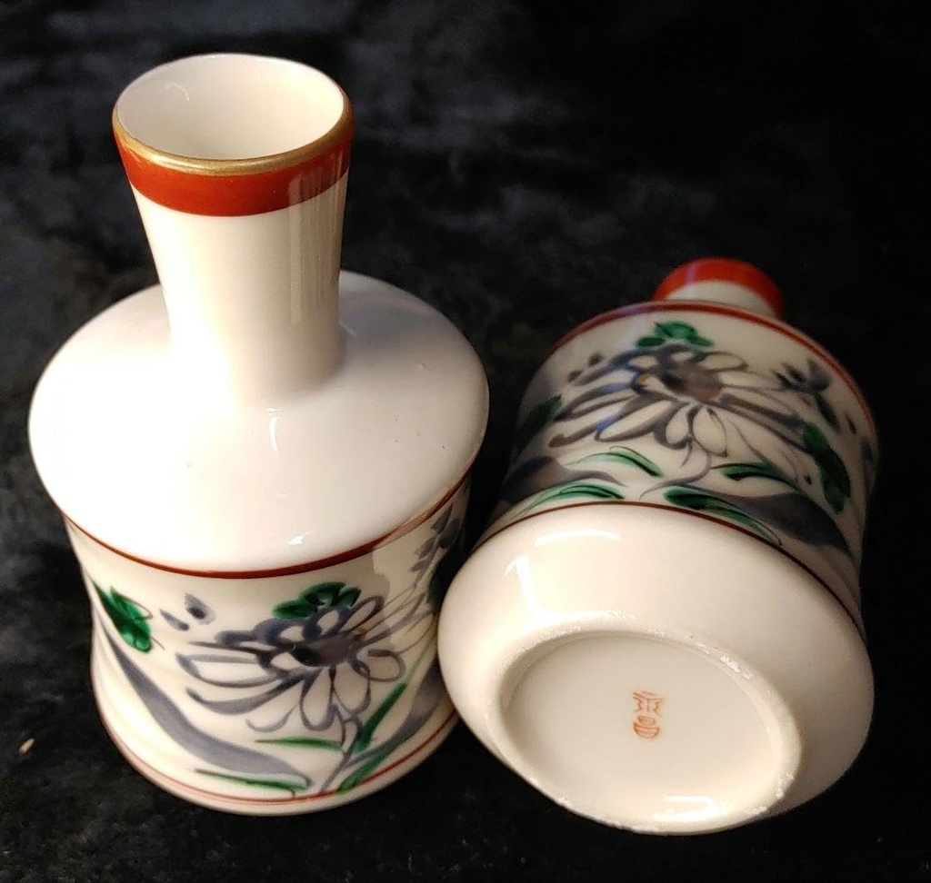 tachiyoshi-creative-pottery-kachori-sake-2.jpg