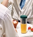 portable-blender-mini-blender-smoothie-m-2.jpg