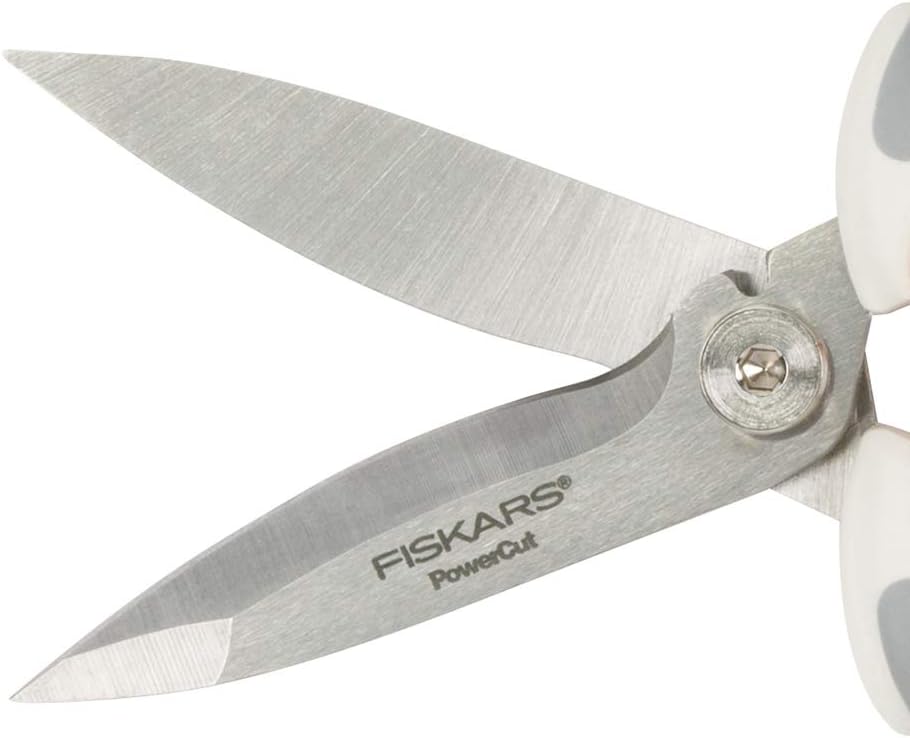 fiskars-crafts-easy-action-powercut-snip-3.jpg