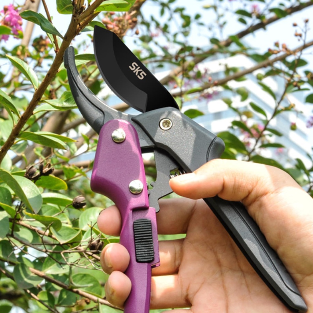 premium-8-inch-garden-clippers-3-times-e-3.jpg