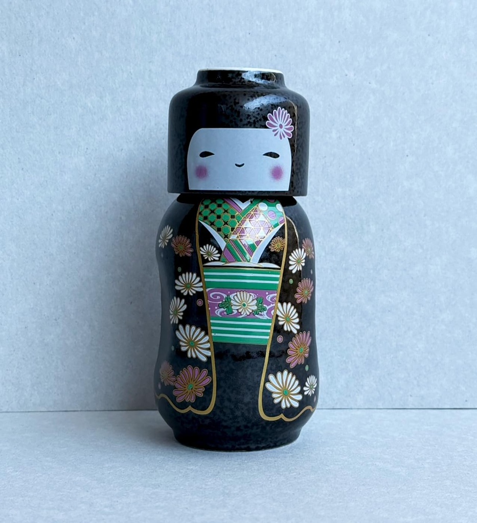 japanese-traditional-kokeshi-design-sake-2.jpg
