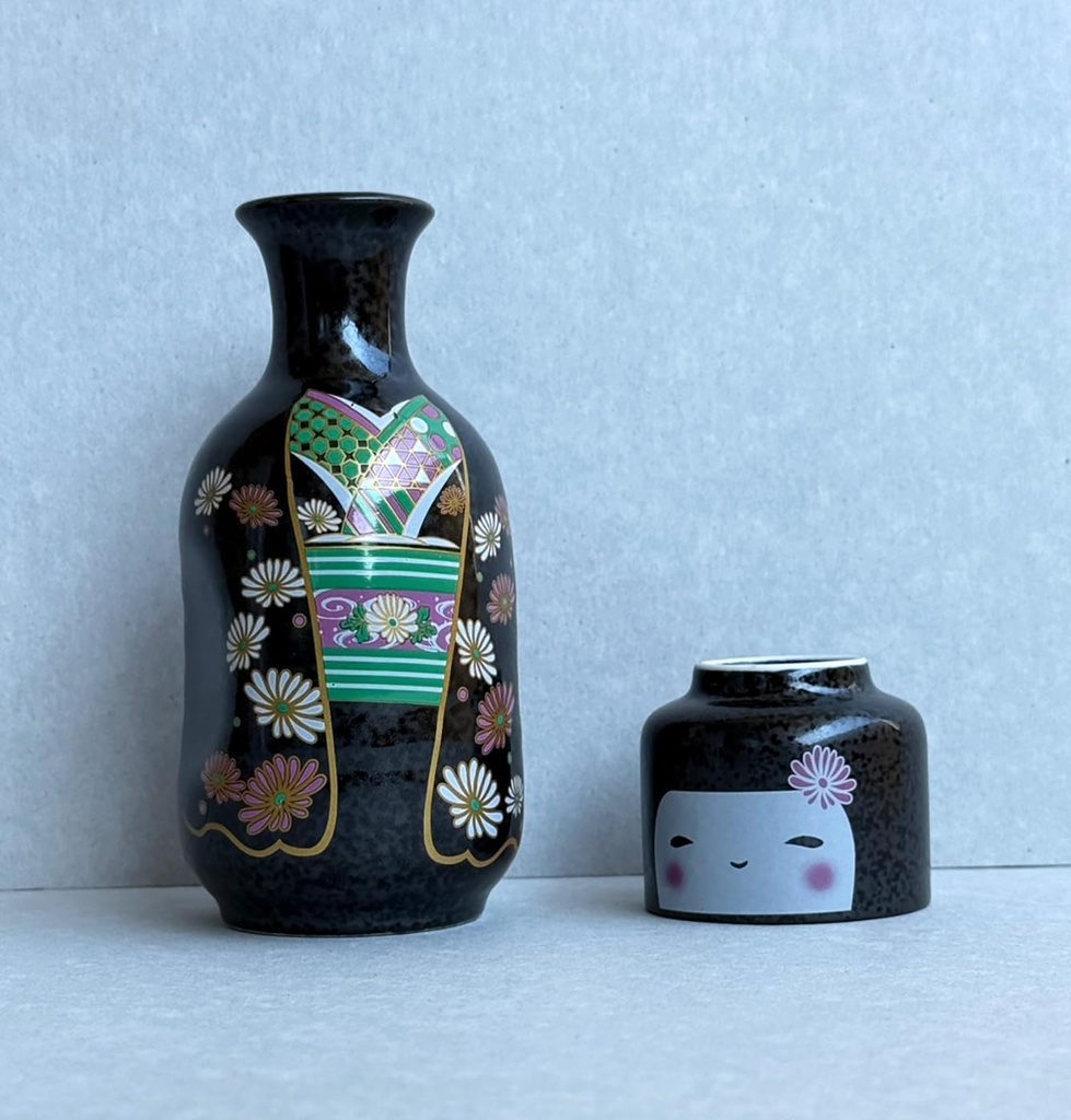 japanese-traditional-kokeshi-design-sake-3.jpg