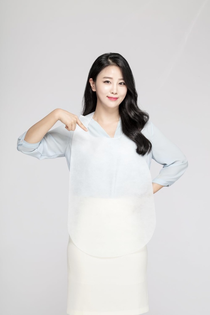 kreal-adult-bib-for-eating-white-dining--5.jpg