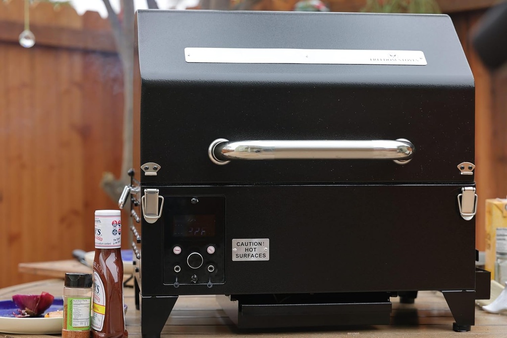 freedom-stoves-portable-pellet-grill-smo-2.jpg