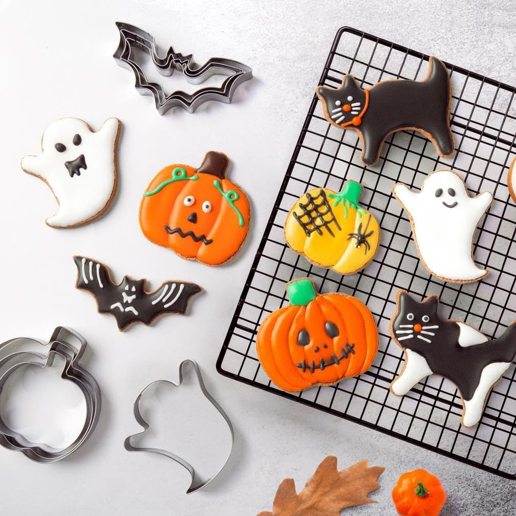 halloween-cookie-cutters-set---12-pieces-5.jpg