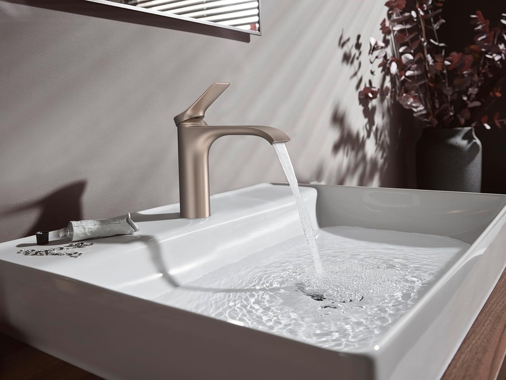 hansgrohe-vivenis-modern-1-1-hole-bathro-6.jpg