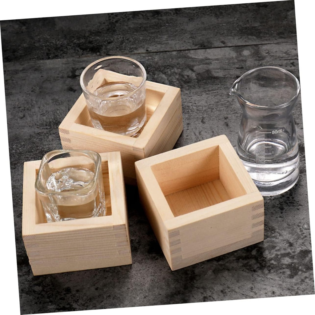 garneck-traditional-japanese-sake-cups-w-6.jpg