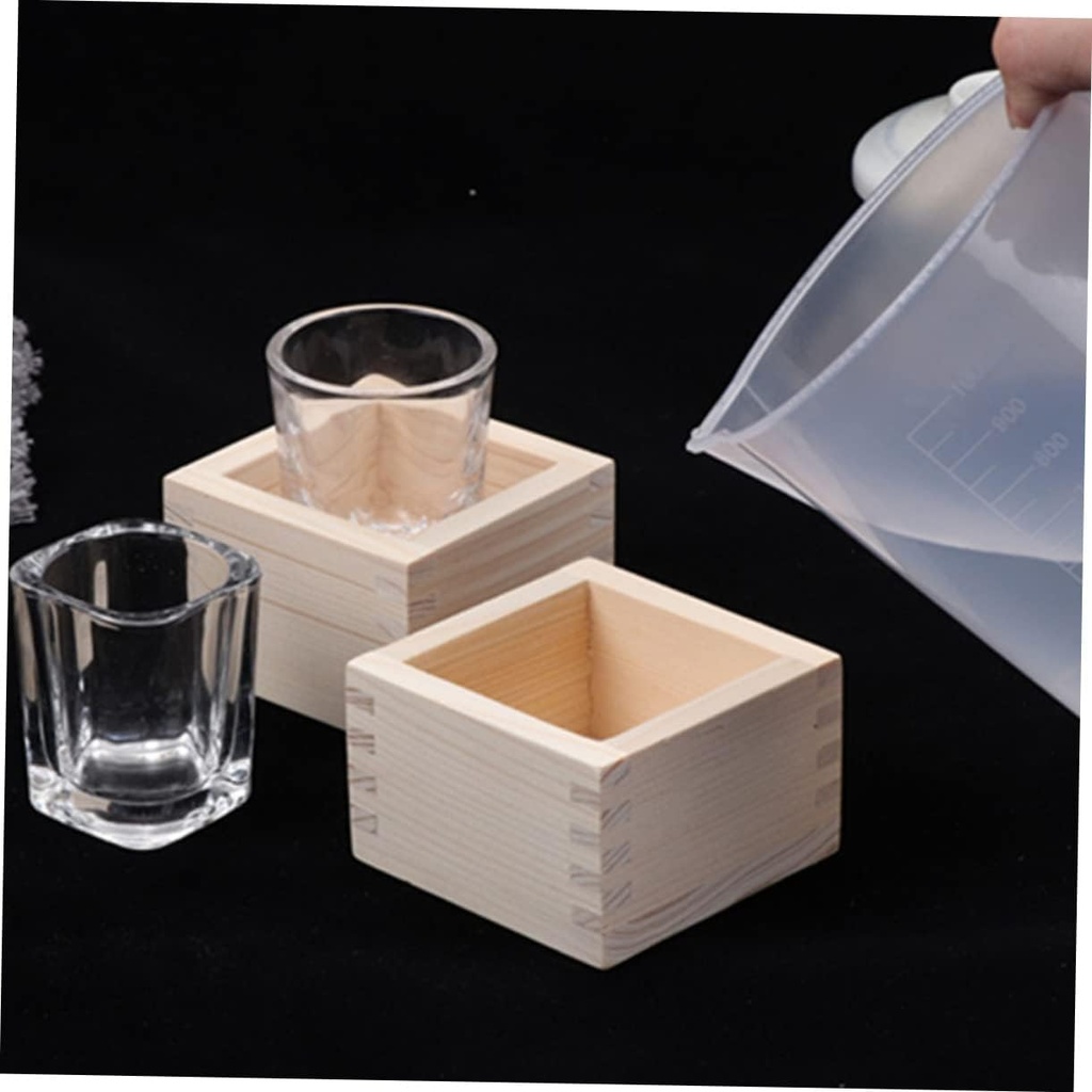 wooden-box-sake-mugs-japanese-saki-cups--4.jpg
