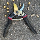 Pruning Shears for Gardening, Ergonomic Grip Handle, Tree Trimmers Secateurs, Hand Pruner, Garden Shears, Clippers For The Garden, Bonsai Cutters