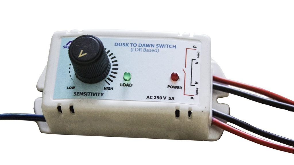 Plastic Automatic Day Night Dusk To Dawn Light Sensor Switch LDR Control 7A 220V AC (White, Small)