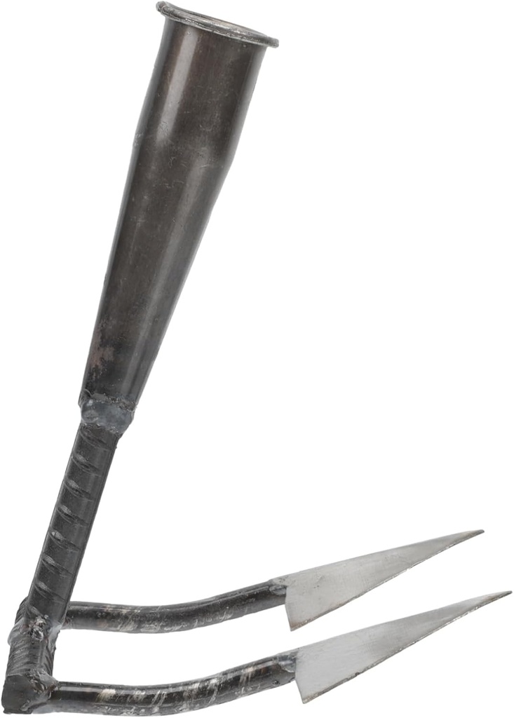 Yardwe Triangle Hoe Manual Weeding Tool Durable Garden Hand Digger for Cultivating Soil Loosening Weeding Lightweight Portable Agriculture Tool for Efficient Land Preparation