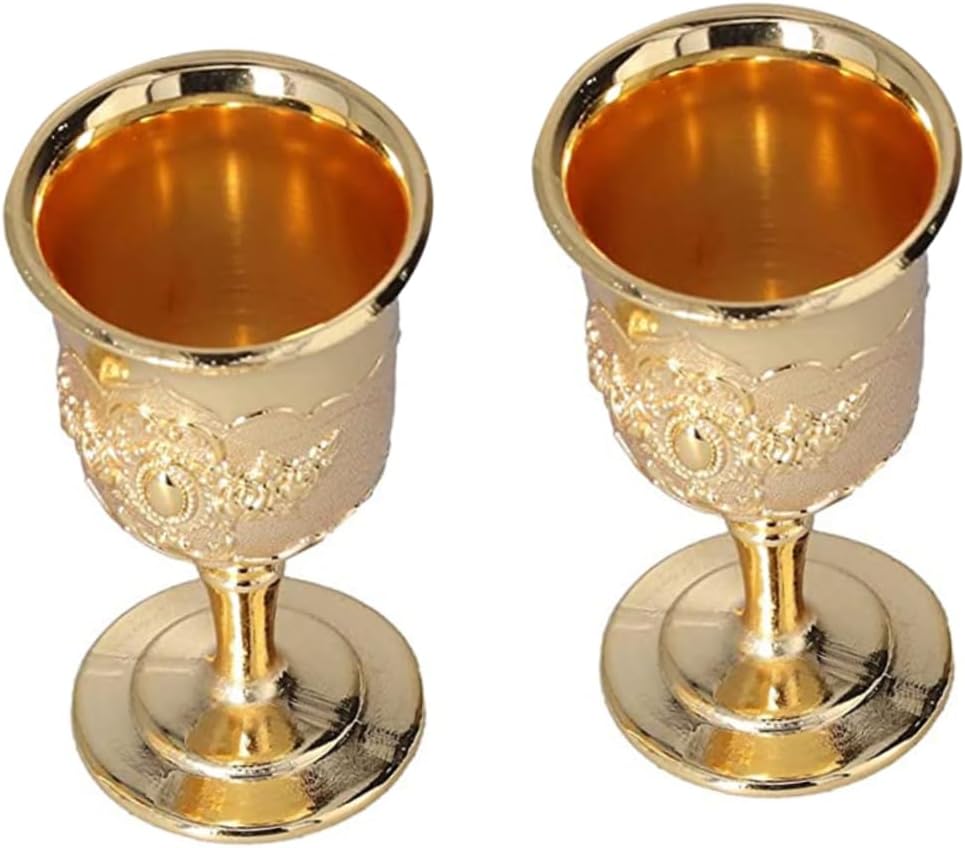 2pcs Elegant Vintage Metal Goblets Retro Wine Cups for Home Bar Party and Weddings Golden Finish Decorative Drinkware